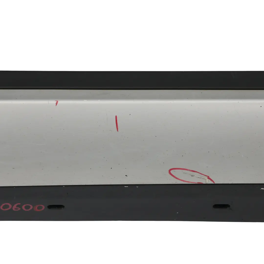 Panneau d'Habillage de Seuil de Porte Droit pour BMW X1 E84 X Line à propos du numéro de pièce 2990600 BMW X1 E84 X Line Panneau d'Habillage de Seuil de Porte Droit - SKU 2990600 - Numéro de pièce 2990600