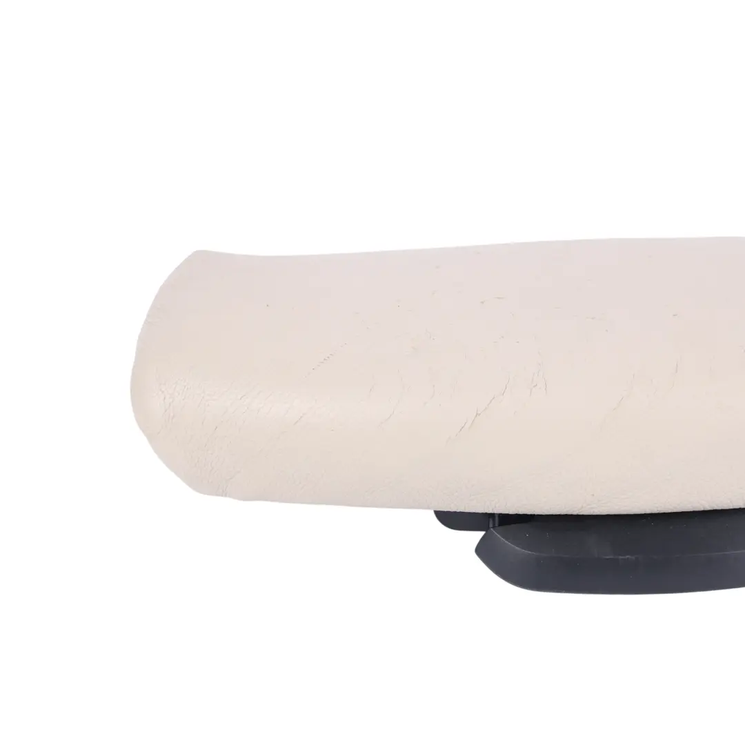 Rivestimento Supporto Cosce Sedile Anteriore In Pelle Oyster per BMW X1 E84 con numero di parte 2992808 BMW X1 E84 Rivestimento Supporto Cosce Sedile Anteriore In Pelle Oyster - SKU 2992808 - Numero di parte 2992808