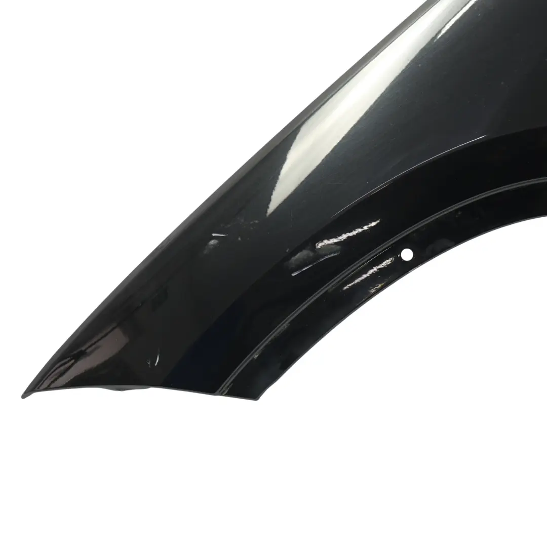 Błotnik Lewy Przedni Black Sapphire Czarny Metalik - 475 do BMW X1 E84 o numerze 2993155 BMW X1 E84 Błotnik Lewy Przedni Black Sapphire Czarny Metalik - 475 - SKU 2993155-BS - Numer Części 2993155