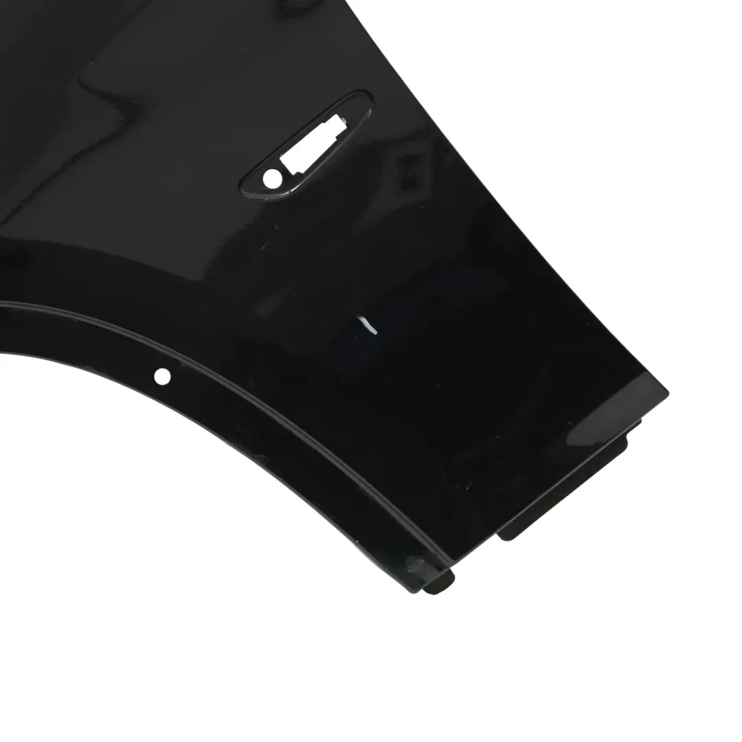 Guardabarros Lateral Izquierdo Delantero Black Sapphire Negro - 475 para BMW X1 E84 con número de pieza 2993155 BMW X1 E84 Guardabarros Lateral Izquierdo Delantero Black Sapphire Negro - 475 - SKU 2993155-BS - Número de pieza 2993155