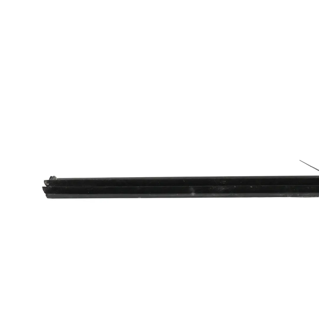 Joint Vitre Arrière Intérieur Gauche pour Volkswagen T-Roc R A11 à propos du numéro de pièce 2GA839479B Volkswagen T-Roc R A11 Joint Vitre Arrière Intérieur Gauche - SKU 2GA839479B - Numéro de pièce 2GA839479B
