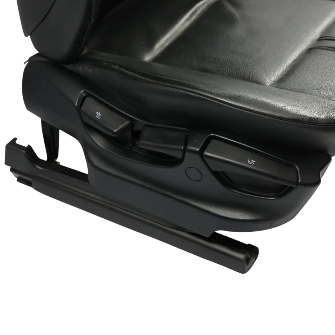 Vordersitz Leder Schwarz Ambiente Rechts für BMW X3 E83 mit Teilenummer 3412213 BMW X3 E83 Vordersitz Leder Schwarz Ambiente Rechts - SKU 3412213-1 - Teilenummer 3412213