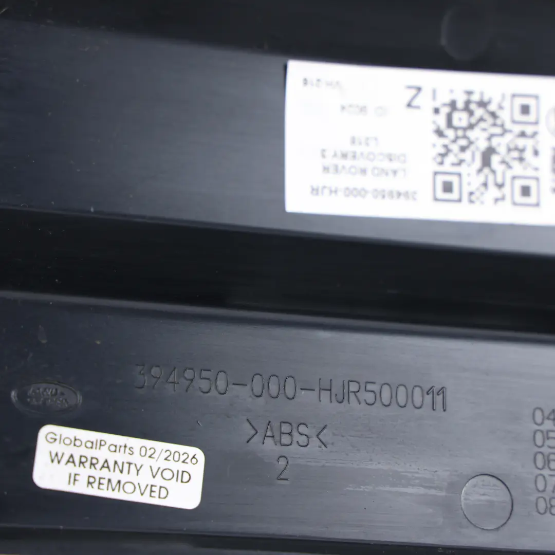 Vordere Untere Sitzverkleidung Rechts für Land Rover Discovery 3 L319 mit Teilenummer 394950-000-HJR Land Rover Discovery 3 L319 Vordere Untere Sitzverkleidung Rechts - SKU 394950-000-HJR - Teilenummer 394950-000-HJR