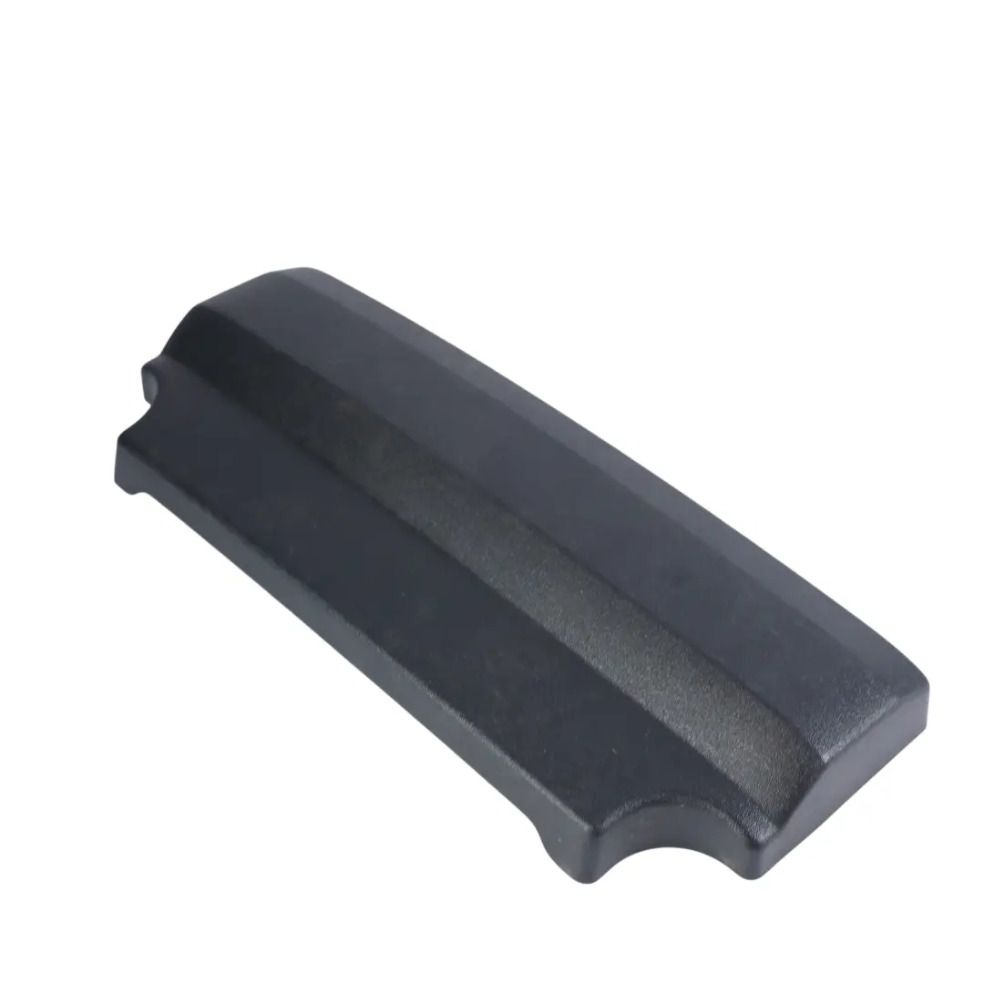 Land Rover Discovery 3 L319 Garniture Inférieure Siège Avant Droit 394950000HJR - SKU 394950-000-HJR - Numéro de pièce 394950-000-HJR