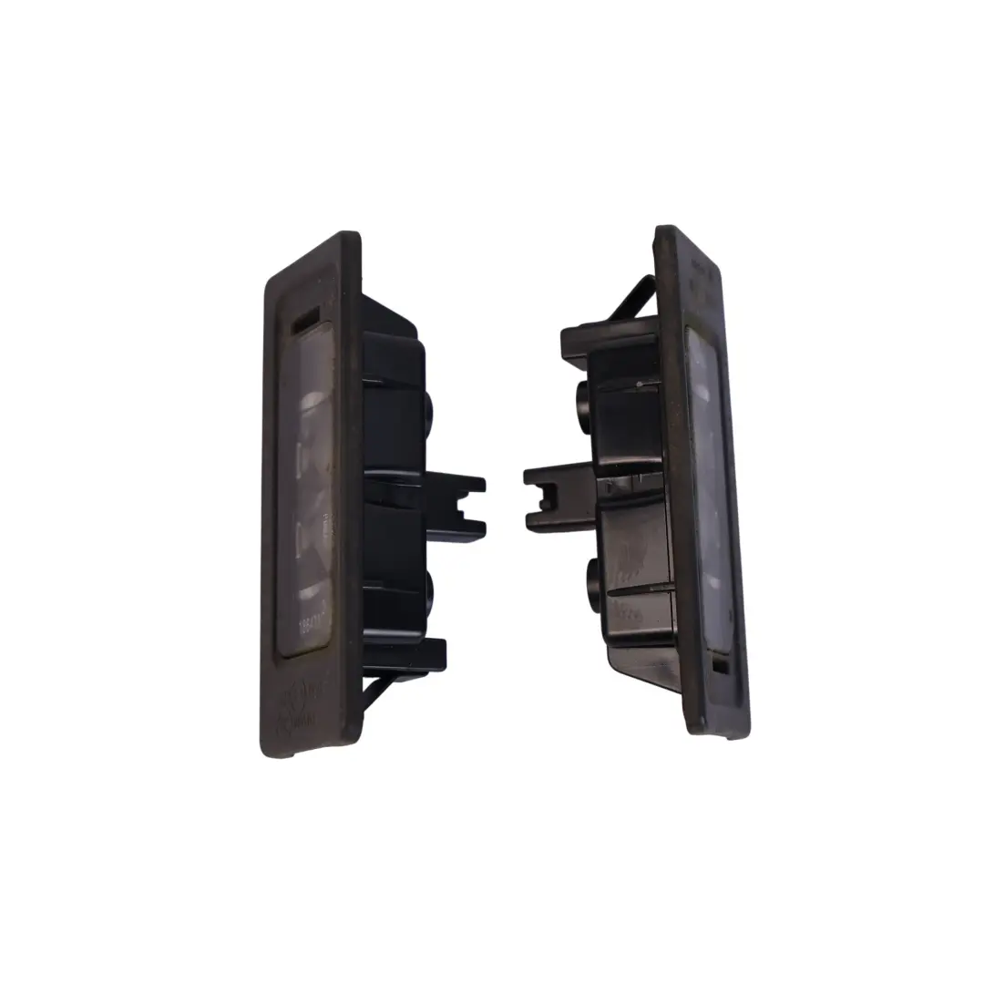 Hintere Kennzeichenleuchte Lampen Satz für VW Passat B7 Golf MK7 mit Teilenummer 3AF943021A VW Passat B7 Golf MK7 Hintere Kennzeichenleuchte Lampen Satz - SKU 3AF943021A-1 - Teilenummer 3AF943021A