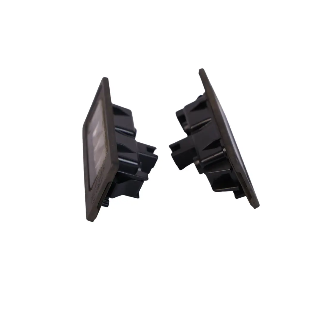 Hintere Kennzeichenleuchte Lampen Satz für VW Passat B7 Golf MK7 mit Teilenummer 3AF943021A VW Passat B7 Golf MK7 Hintere Kennzeichenleuchte Lampen Satz - SKU 3AF943021A-1 - Teilenummer 3AF943021A