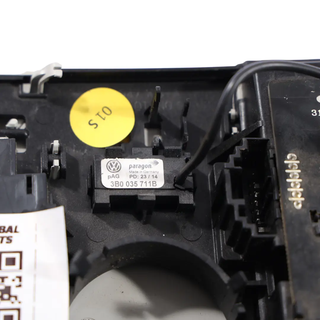 VW Volkswagen Jetta A6 Roof Light Interior Reading Lamp Switch - SKU 1K8947106C-4 - Part number 1K8947106C