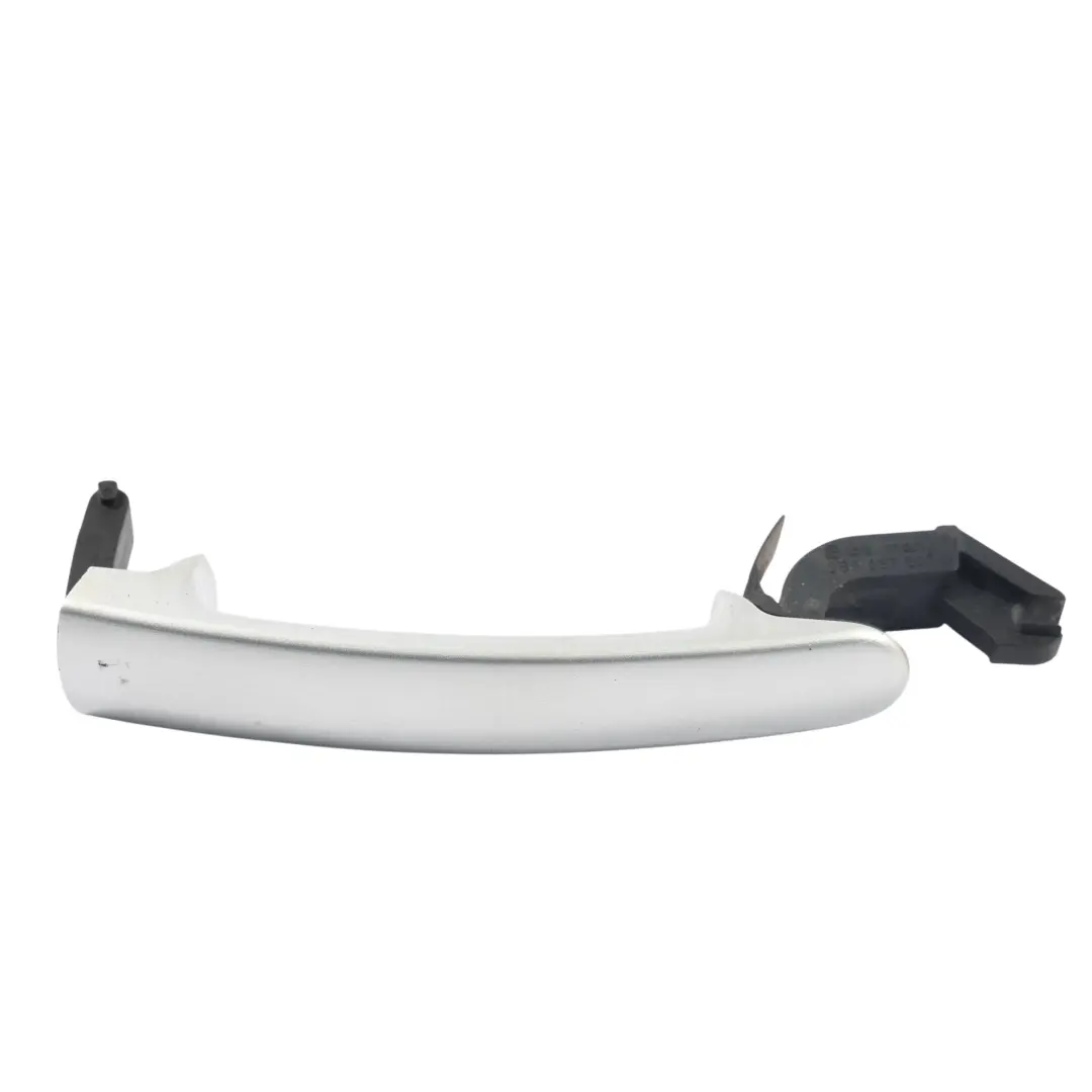 Klamka Zewnętrzna Przód Tył Lewa Prawa Srebrna Reflex A7W do Skoda Octavia II o numerze 3B0837207 Skoda Octavia II Klamka Zewnętrzna Przód Tył Lewa Prawa Srebrna Reflex A7W - SKU 3B0837207-RES - Numer Części 3B0837207