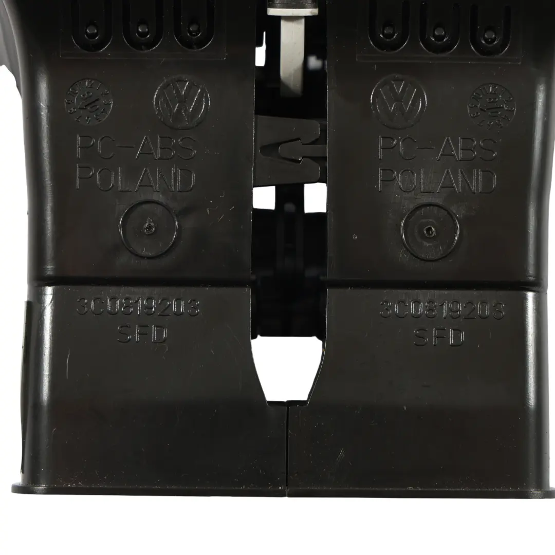 Bocchetta Aria Console Centrale Posteriore per Volkswagen Passat CC con numero di parte 3C0819203B Volkswagen Passat CC Bocchetta Aria Console Centrale Posteriore - SKU 3C0819203B - Numero di parte 3C0819203B