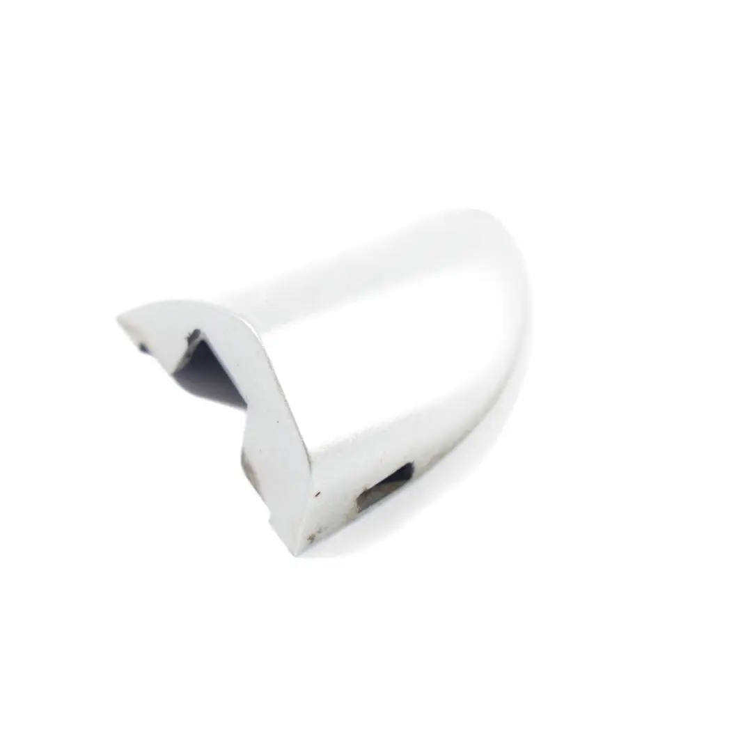 Cache Poignée Porte Arrière Gauche Argent Reflex A7W pour Volkswagen Passat CC à propos du numéro de pièce 3C0837879 Volkswagen Passat CC Cache Poignée Porte Arrière Gauche Argent Reflex A7W - SKU 3C0837879-RES - Numéro de pièce 3C0837879