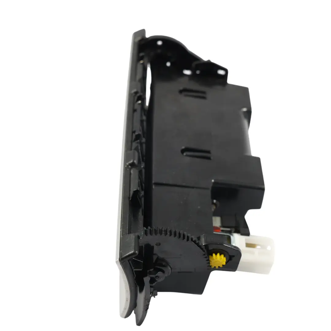 Console Centrale Vano Portacenere per Volkswagen Passat CC con numero di parte 3C0857961G Volkswagen Passat CC Console Centrale Vano Portacenere - SKU 3C0857961G - Numero di parte 3C0857961G