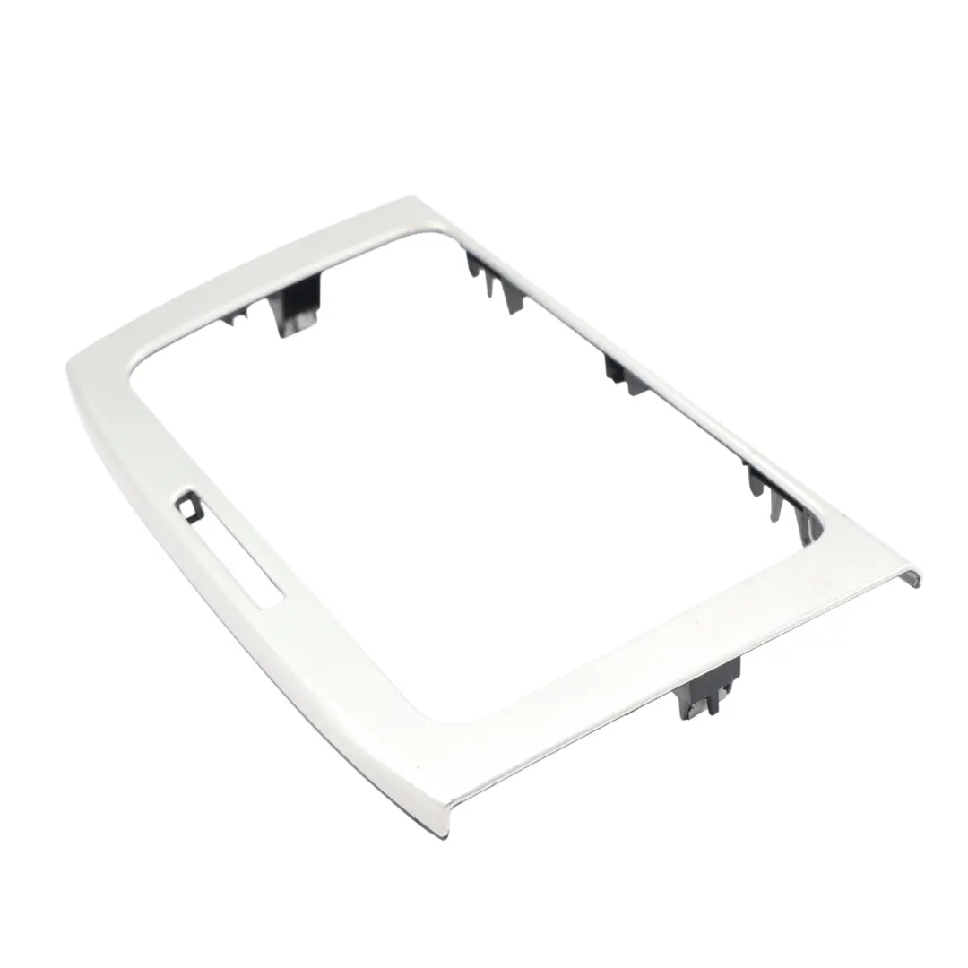 Pannello Rivestimento Cornice Dell'Autoradio per Volkswagen Passat CC con numero di parte 3C0858069AG Volkswagen Passat CC Pannello Rivestimento Cornice Dell'Autoradio - SKU 3C0858069AG - Numero di parte 3C0858069AG