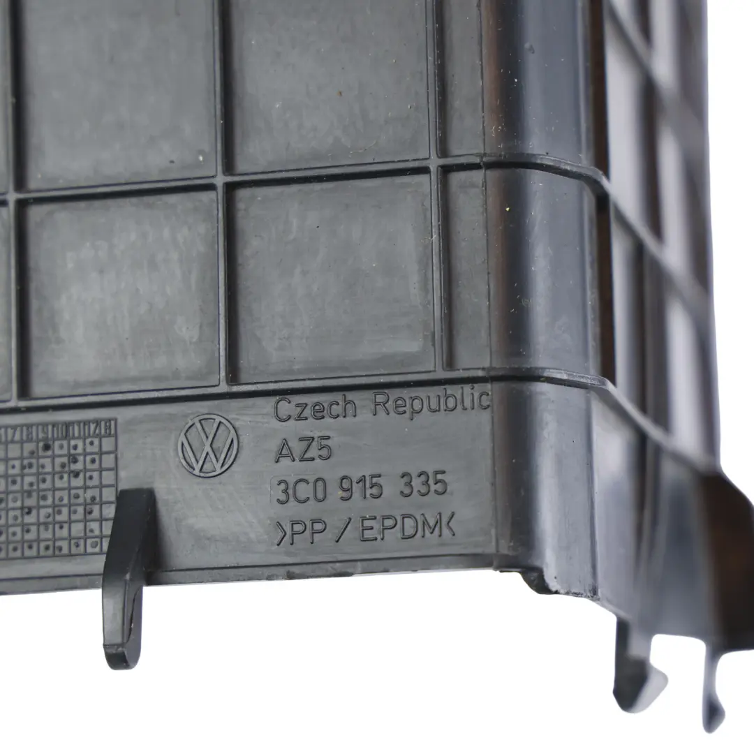 Audi A3 8P Obudowa Pokrywa Mocowanie Akumulatora - SKU 3C0915335 - Numer Części 3C0915335