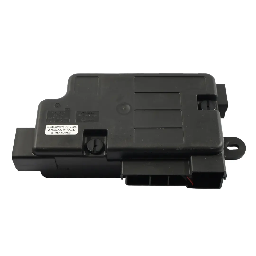 Caja Fusibles Portón Trasero Distribución para Volkswagen Passat CC con número de pieza 3C0937548 Volkswagen Passat CC Caja Fusibles Portón Trasero Distribución - SKU 3C0937548 - Número de pieza 3C0937548