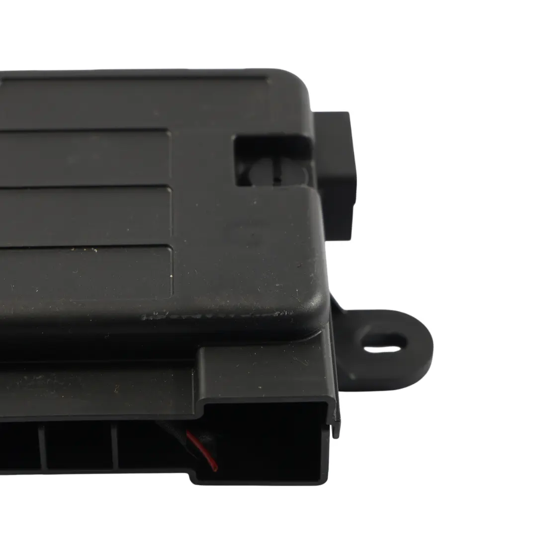 Volkswagen Passat CC Rear Tailgate Fuse Box Power Distribution - SKU 3C0937548 - Part number 3C0937548