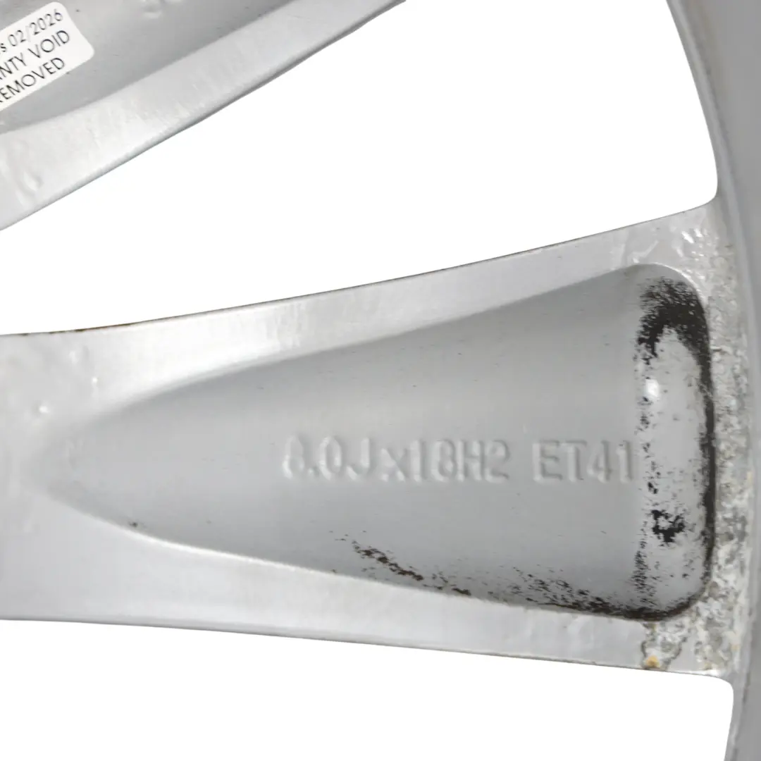 Mk3 Srebrna Felga Aluminiowa 18" 8J ET:41 do Volkswagen Scirocco o numerze 3C8601025AB Volkswagen Scirocco Mk3 Srebrna Felga Aluminiowa 18" 8J ET:41 - SKU 3C8601025AB-3 - Numer Części 3C8601025AB