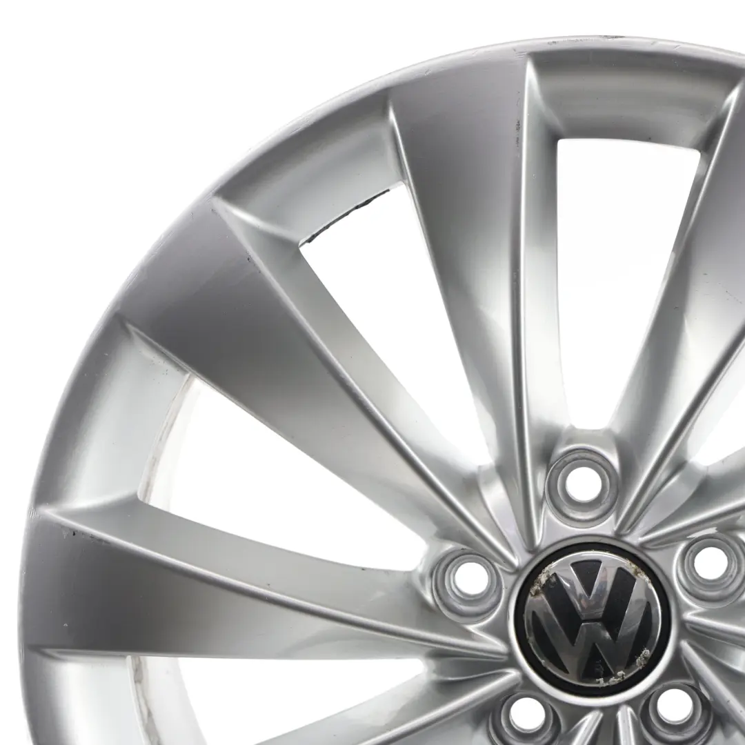 Mk3 Argento Cerchio Lega 18" 8J ET:41 per Volkswagen Scirocco con numero di parte 3C8601025AB Volkswagen Scirocco Mk3 Argento Cerchio Lega 18" 8J ET:41 - SKU 3C8601025AB-4 - Numero di parte 3C8601025AB