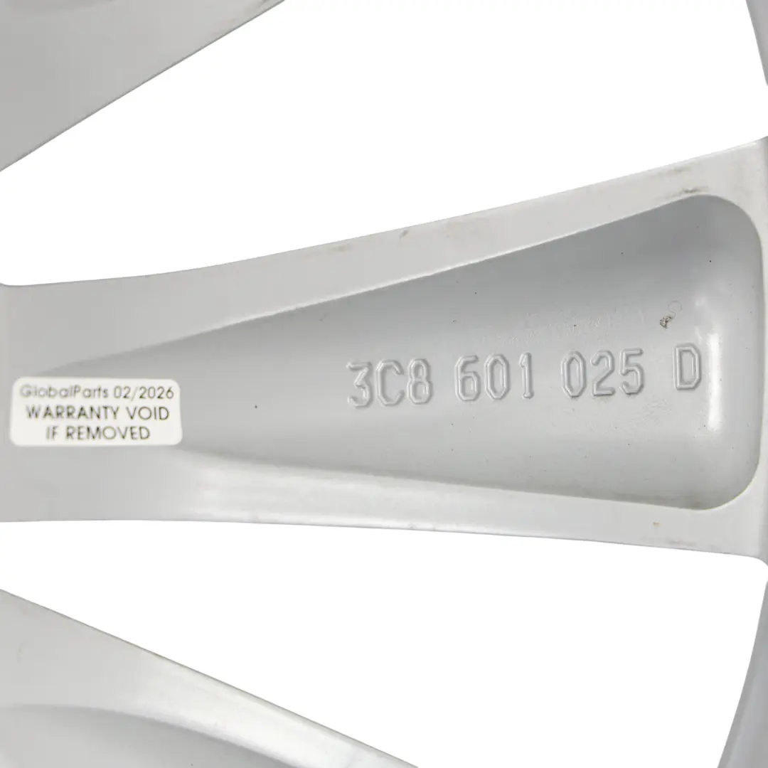 Mk3 Jante Alliage Argent 18" 8J ET:41 pour Volkswagen Scirocco à propos du numéro de pièce 3C8601025D Volkswagen Scirocco Mk3 Jante Alliage Argent 18" 8J ET:41 - SKU 3C8601025D-4 - Numéro de pièce 3C8601025D