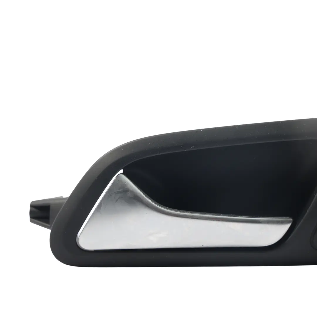 Klamka Wewnętrzna Drzwi Tylna Lewa do Volkswagen Passat CC o numerze 3C8837113 Volkswagen Passat CC Klamka Wewnętrzna Drzwi Tylna Lewa - SKU 3C8837113 - Numer Części 3C8837113