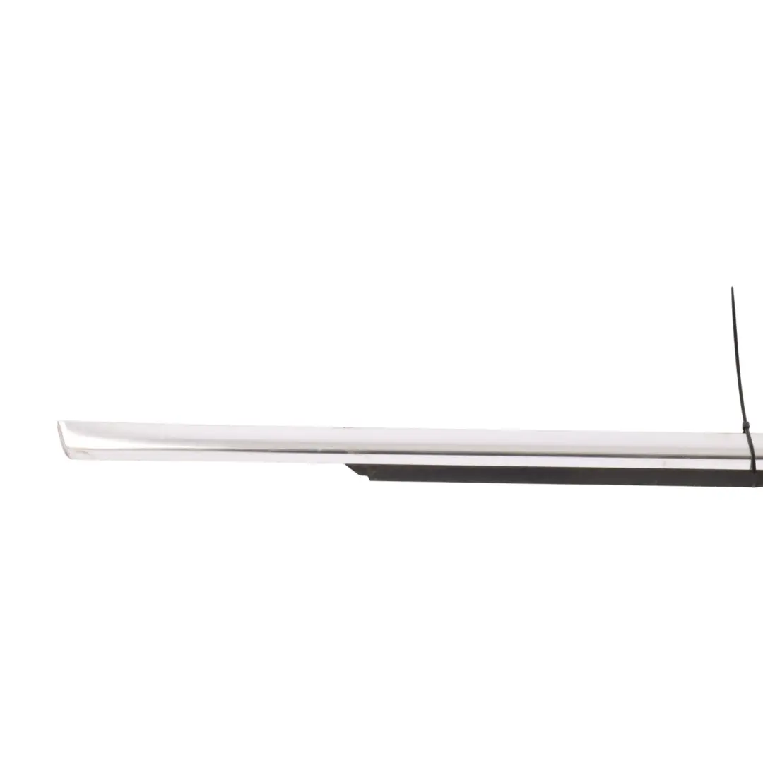 Volkswagen Passat CC B6 Door Window Seal Outer Front Right O/S - SKU 3C8837476D - Part number 3C8837476D