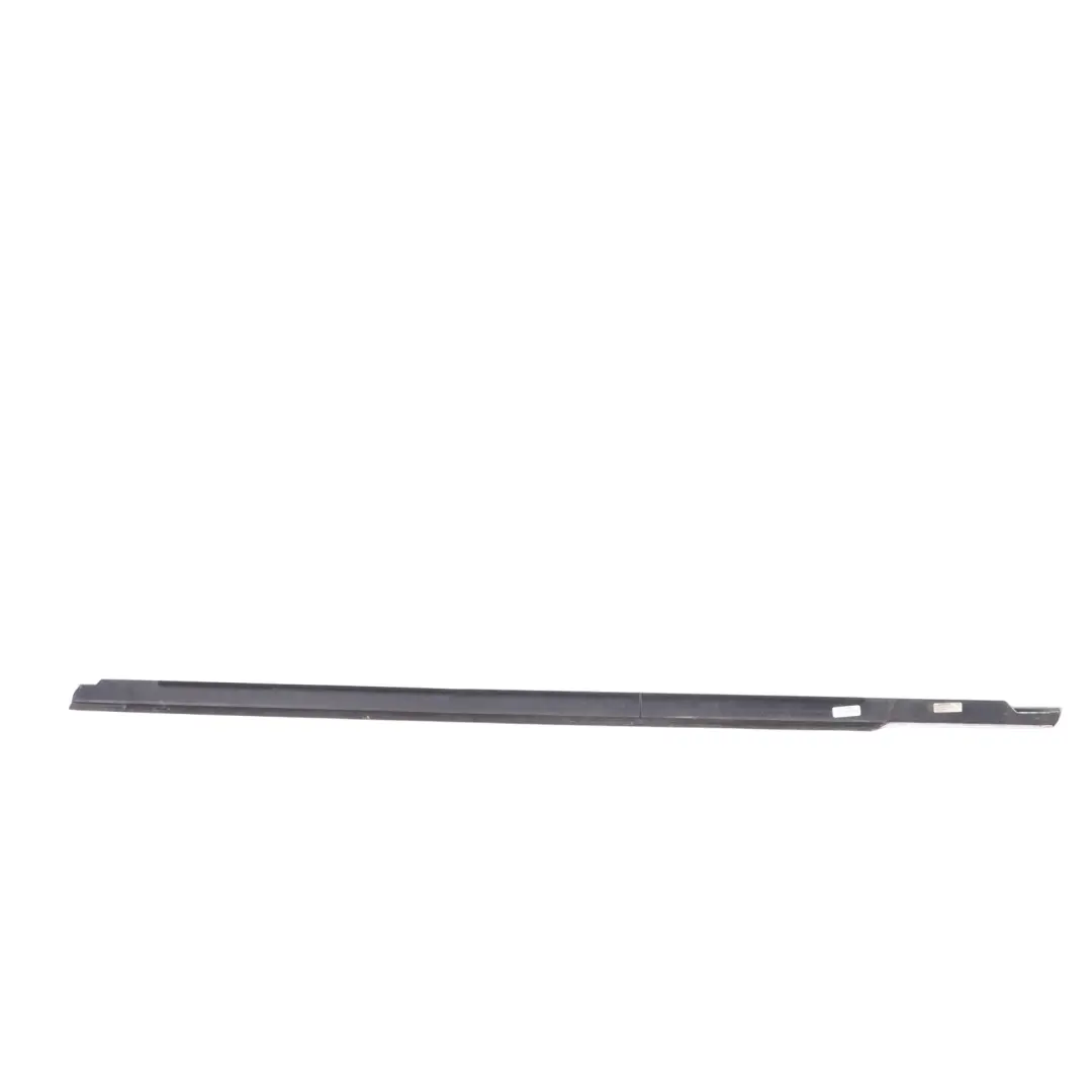 Volkswagen Passat CC B6 Door Window Seal Outer Front Right O/S - SKU 3C8837476D - Part number 3C8837476D