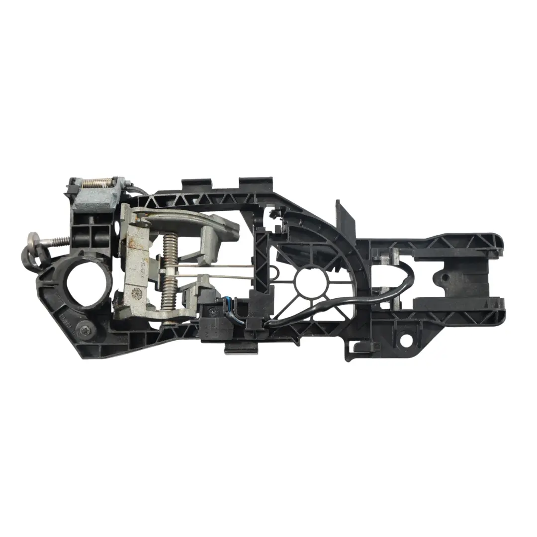 Support Poignée Porte Arrière Gauche pour Volkswagen Passat CC à propos du numéro de pièce 3C8839885 Volkswagen Passat CC Support Poignée Porte Arrière Gauche - SKU 3C8839885 - Numéro de pièce 3C8839885
