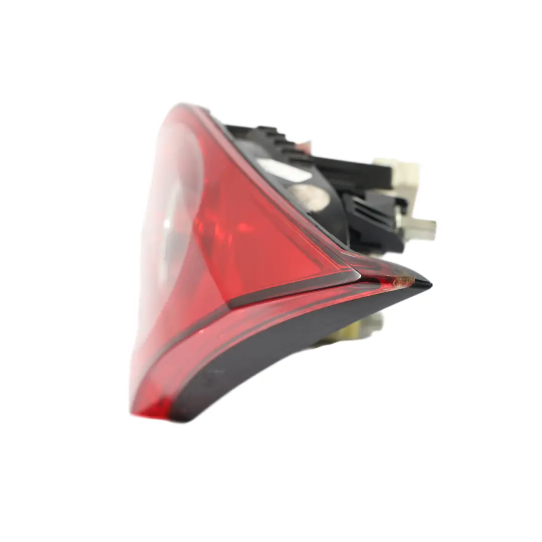 Luz Trasera Maletero Interior Derecha para Volkswagen Passat CC con número de pieza 3C8945094D Volkswagen Passat CC Luz Trasera Maletero Interior Derecha - SKU 3C8945094D - Número de pieza 3C8945094D