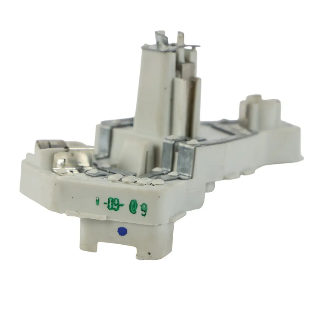 Cache Intérieur Feu Arrière Gauche pour Volkswagen Passat CC à propos du numéro de pièce 3C8945257A Volkswagen Passat CC Cache Intérieur Feu Arrière Gauche - SKU 3C8945257A - Numéro de pièce 3C8945257A