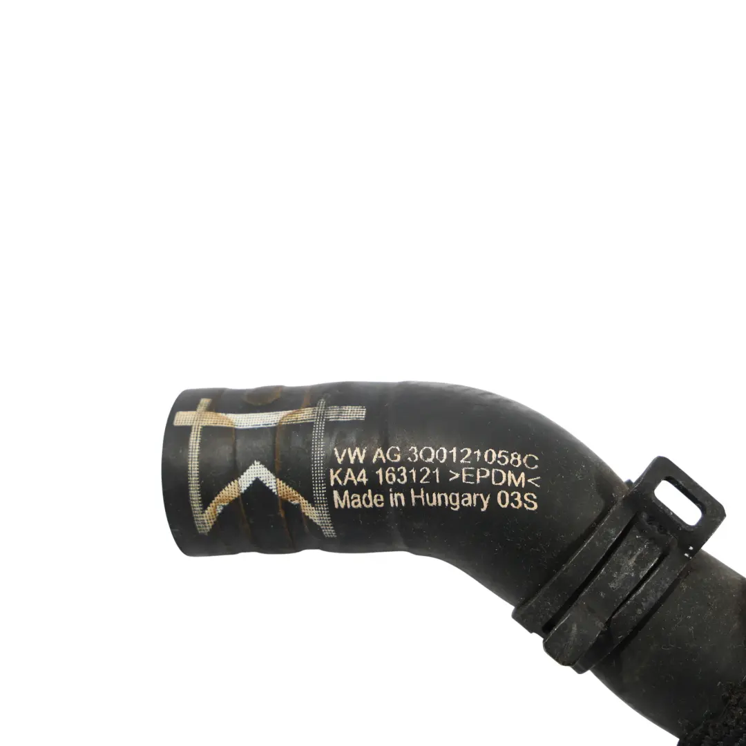 Manguera Agua Radiador Tubería Refrigerante Línea 2.0 TDI para Audi Q3 F3 con número de pieza 3Q0121058C Audi Q3 F3 Manguera Agua Radiador Tubería Refrigerante Línea 2.0 TDI - SKU 3Q0121058C - Número de pieza 3Q0121058C