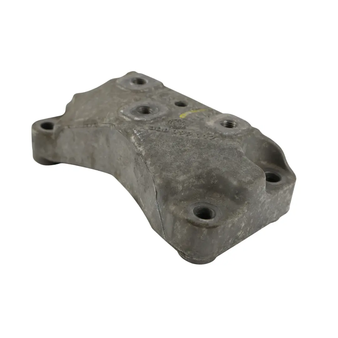 3V Supporto Staffa Cambio Sinistro per Skoda Superb con numero di parte 3Q0199117 Skoda Superb 3V Supporto Staffa Cambio Sinistro - SKU 3Q0199117 - Numero di parte 3Q0199117