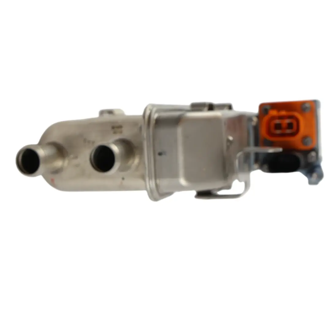 Wymiennik Ciepła Podgrzewacz do VW Golf MK7 Passat B8 Audi A6 C8 o numerze 3Q0963231F VW Golf MK7 Passat B8 Audi A6 C8 Wymiennik Ciepła Podgrzewacz - SKU 3Q0963231F - Numer Części 3Q0963231F