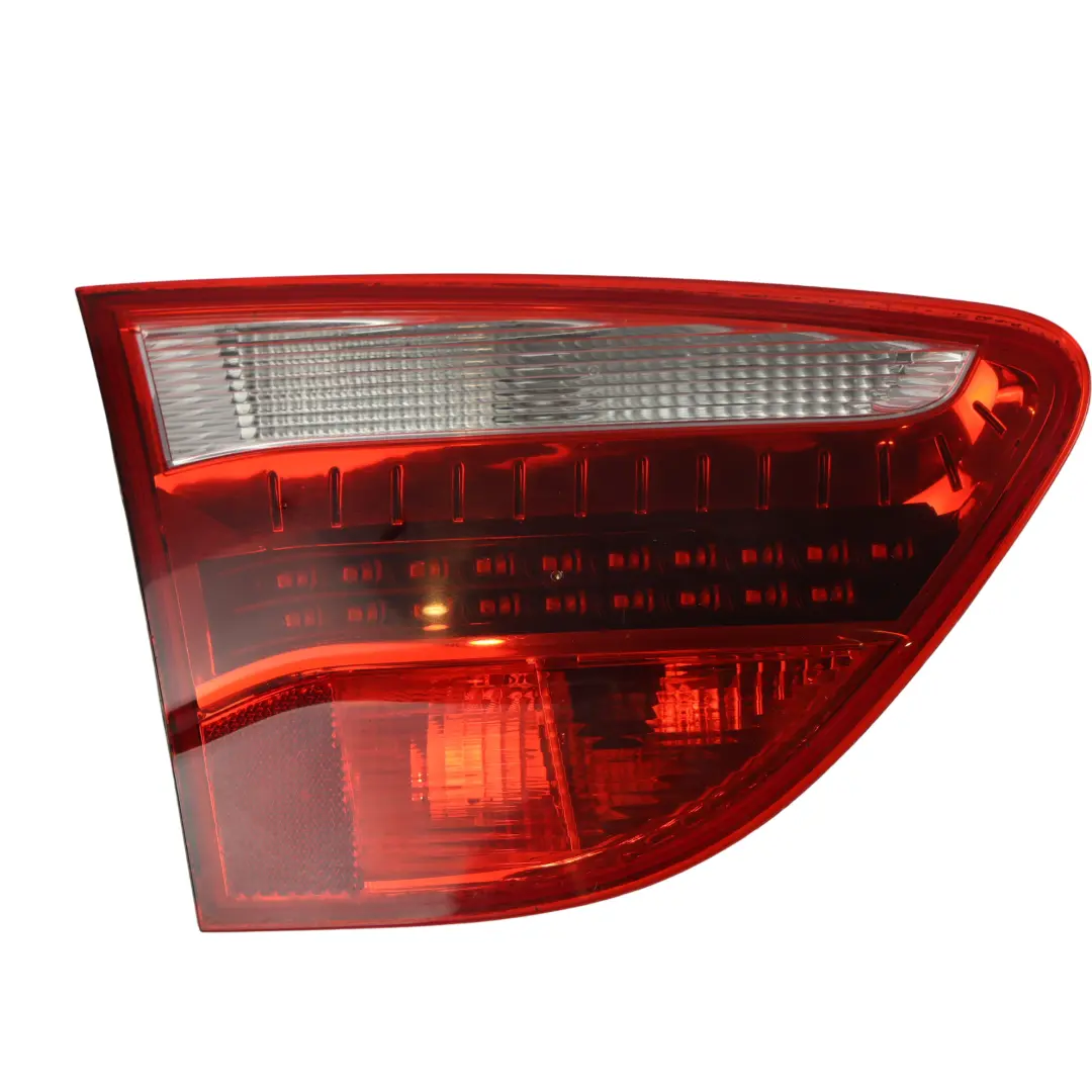 Seat Exeo 3R Feu Arrière Gauche Intérieur - SKU 3R9945093A - Numéro de pièce 3R9945093A