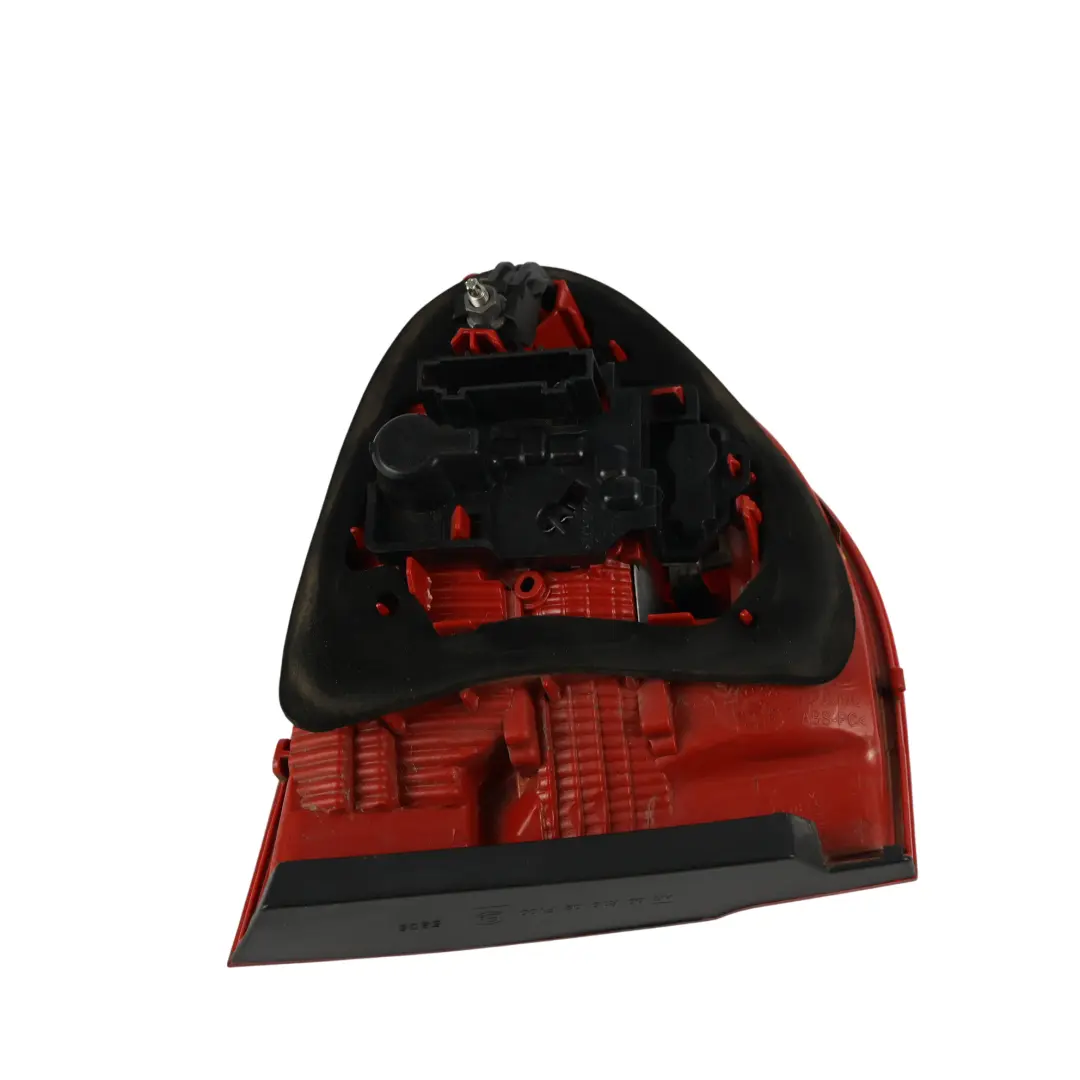 3R Rücklicht Lampe Seite Panel Innen Rechts für Seat Exeo mit Teilenummer 3R9945094A Seat Exeo 3R Rücklicht Lampe Seite Panel Innen Rechts - SKU 3R9945094A - Teilenummer 3R9945094A