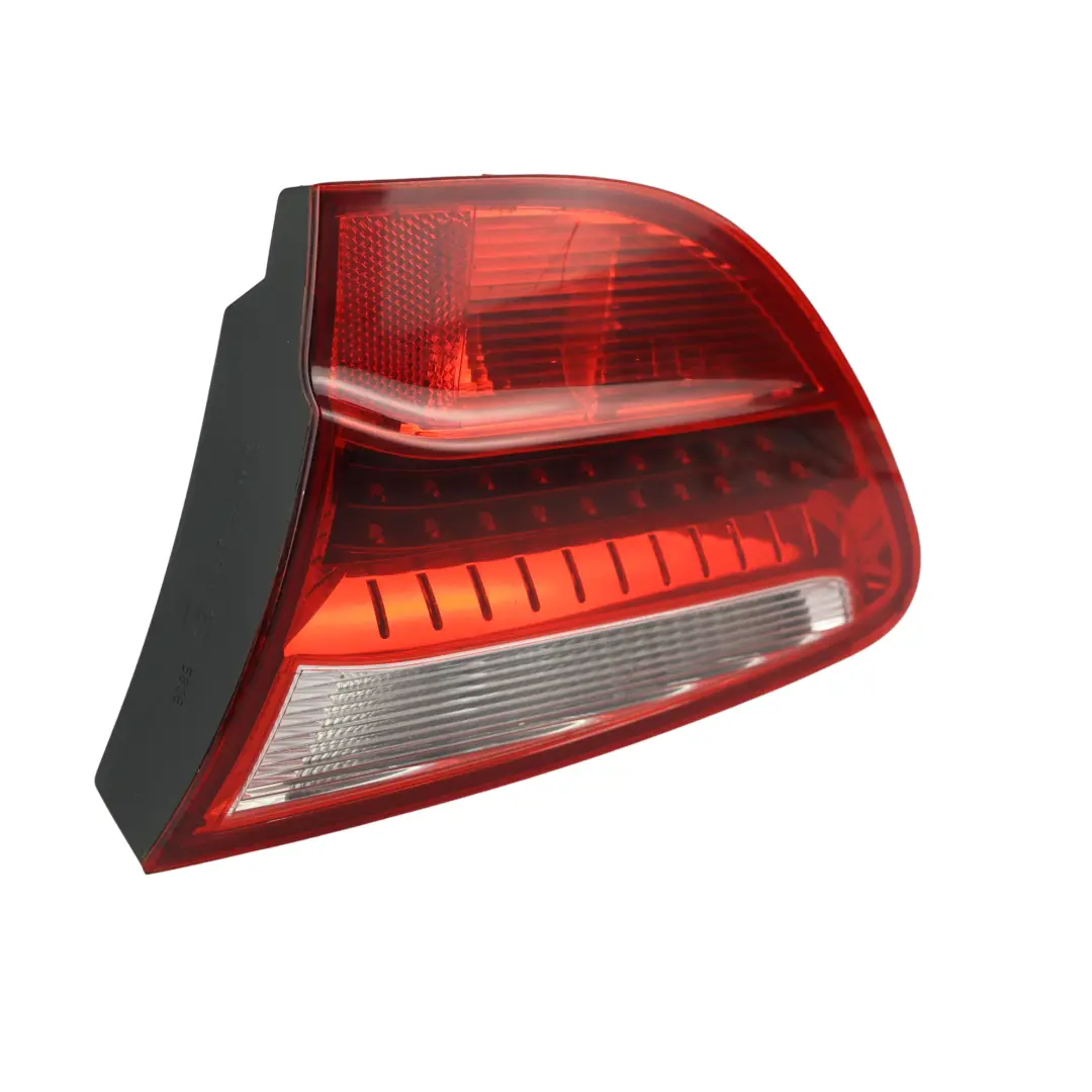 Seat Exeo 3R Rücklicht Lampe Seite Panel Innen Rechts - SKU 3R9945094A - Teilenummer 3R9945094A