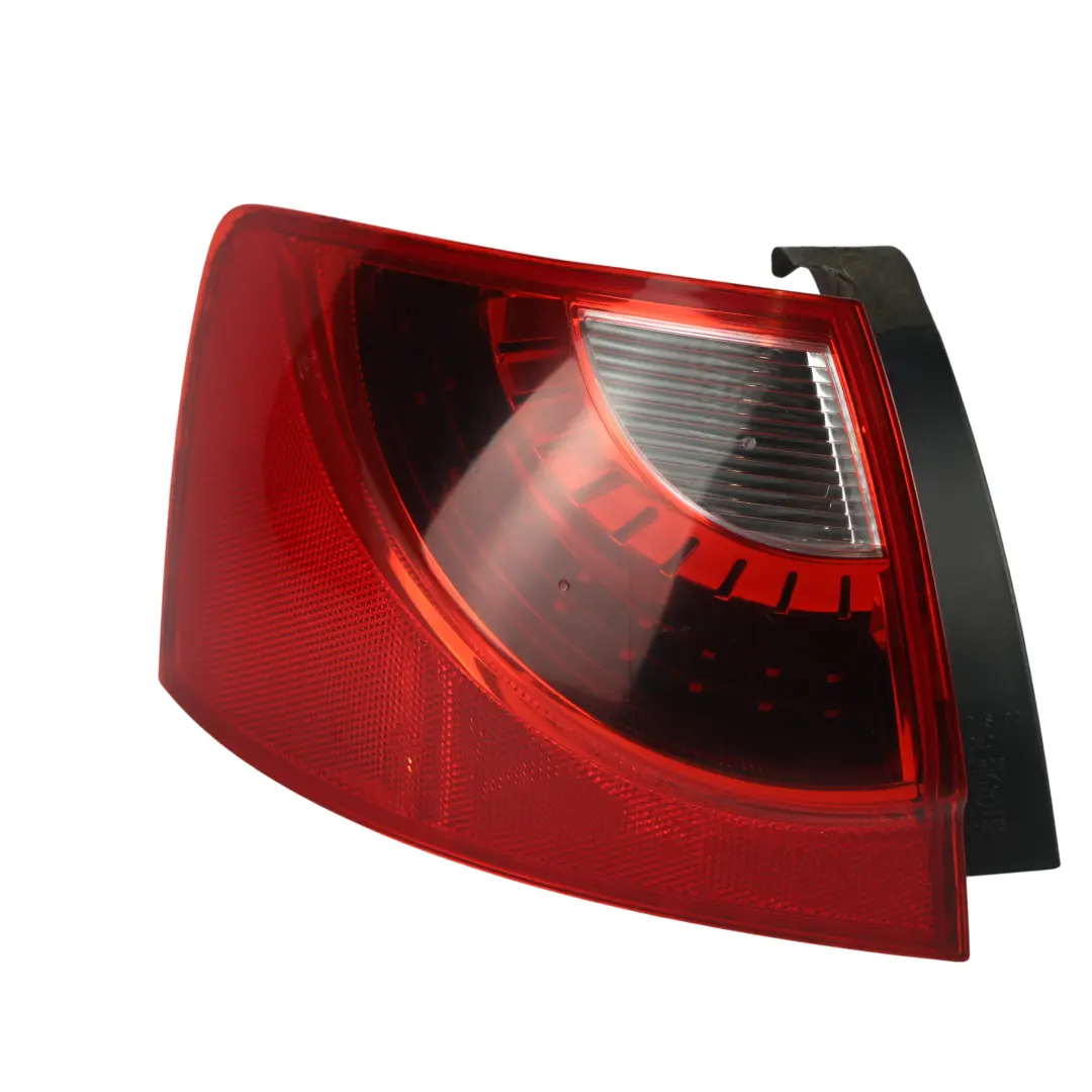 3R Lampa Tylna Zewnętrzna Lewa do Seat Exeo o numerze 3R9945095B Seat Exeo 3R Lampa Tylna Zewnętrzna Lewa - SKU 3R9945095B - Numer Części 3R9945095B
