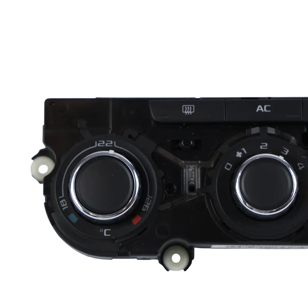 Panel Przełącznik Ogrzewania Klimatyzacji do Skoda Yeti 5L o numerze 3T0820047M Skoda Yeti 5L Panel Przełącznik Ogrzewania Klimatyzacji - SKU 3T0820047M - Numer Części 3T0820047M
