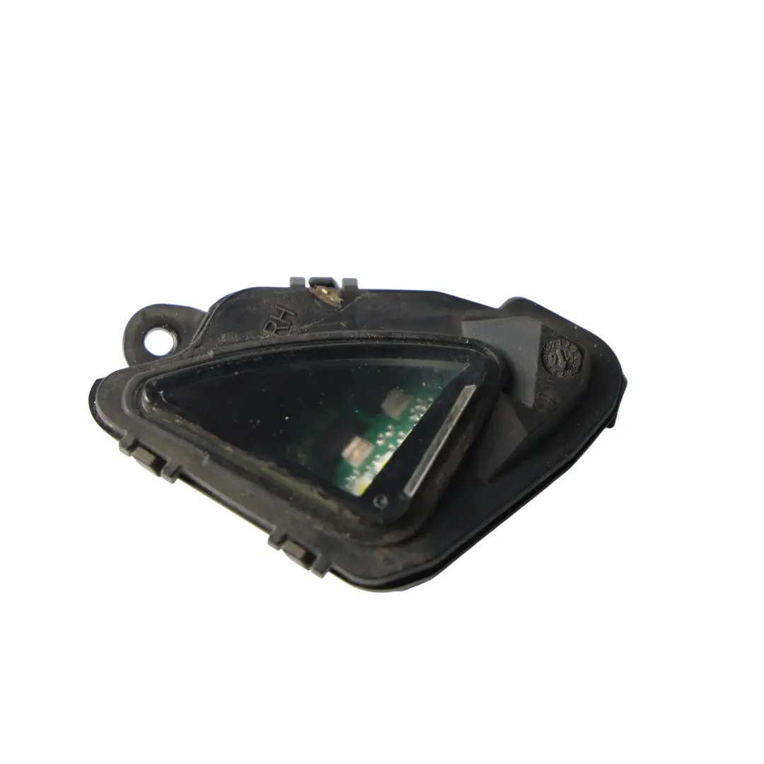 Wing Mirror Peripheral Light LED Right O/S to Skoda Superb Octavia III with Part number 3T0945292A Skoda Superb Octavia III Wing Mirror Peripheral Light LED Right O/S - SKU 3T0945292A - Part number 3T0945292A