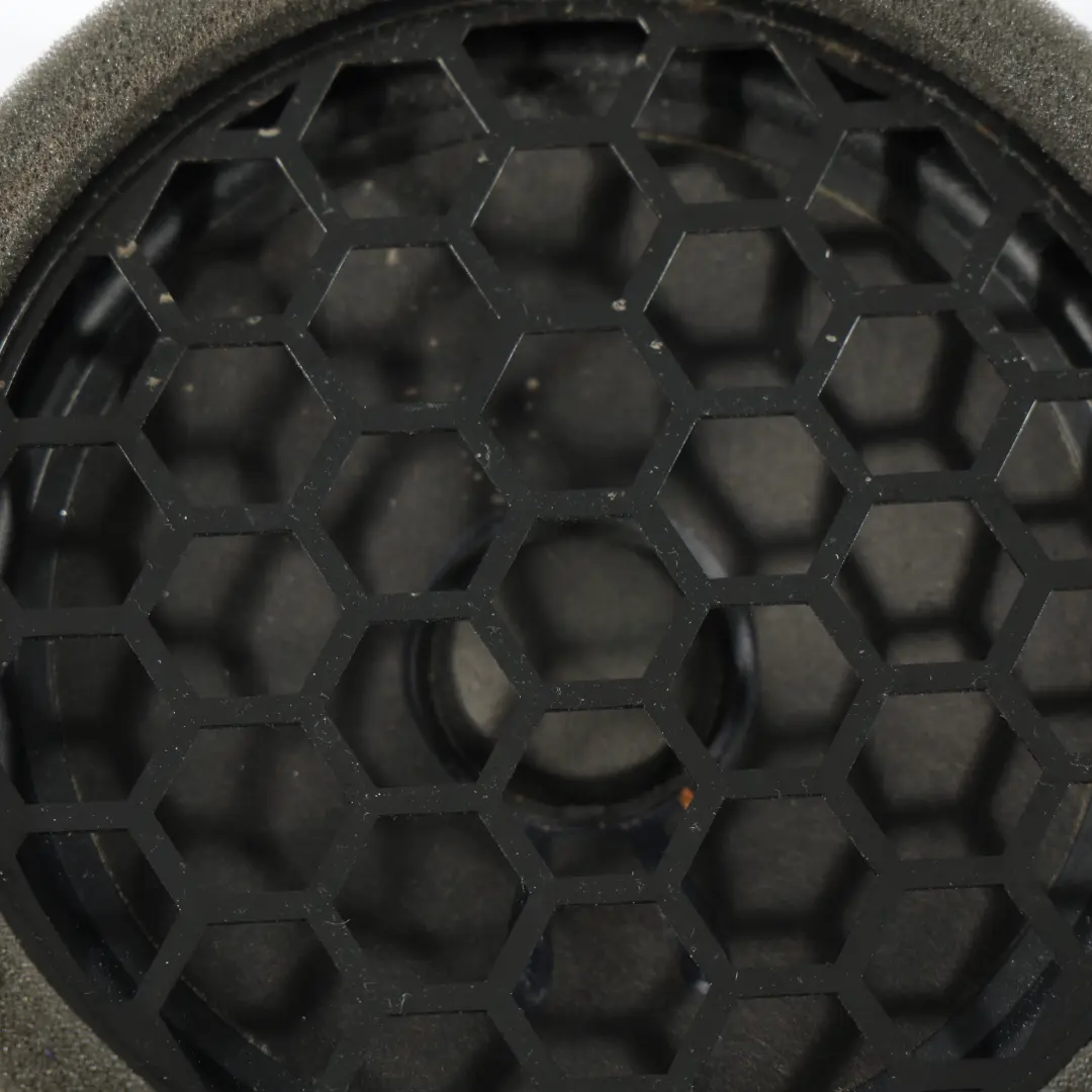 Mk3 3V Door Card Speaker Front Rear Left Right N/O/S to Skoda Superb with Part number 3V0035411A Skoda Superb Mk3 3V Door Card Speaker Front Rear Left Right N/O/S - SKU 3V0035411A - Part number 3V0035411A