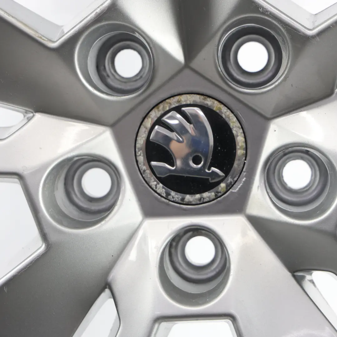 Skoda Superb 3V Silver Wheel Alloy Rim 18" 8J ET:44 - SKU 3V0601025F-3 - Part number 3V0601025F