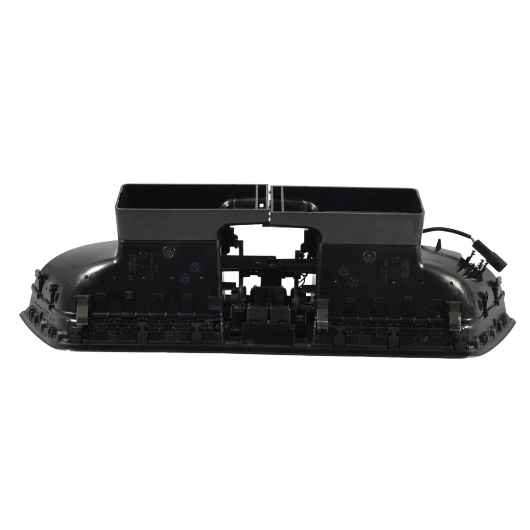 Mk3 3V Cruscotto Centro Bocchetta Aria Pannello Trim per Skoda Superb con numero di parte 3V0820951C Skoda Superb Mk3 3V Cruscotto Centro Bocchetta Aria Pannello Trim - SKU 3V0820951C - Numero di parte 3V0820951C