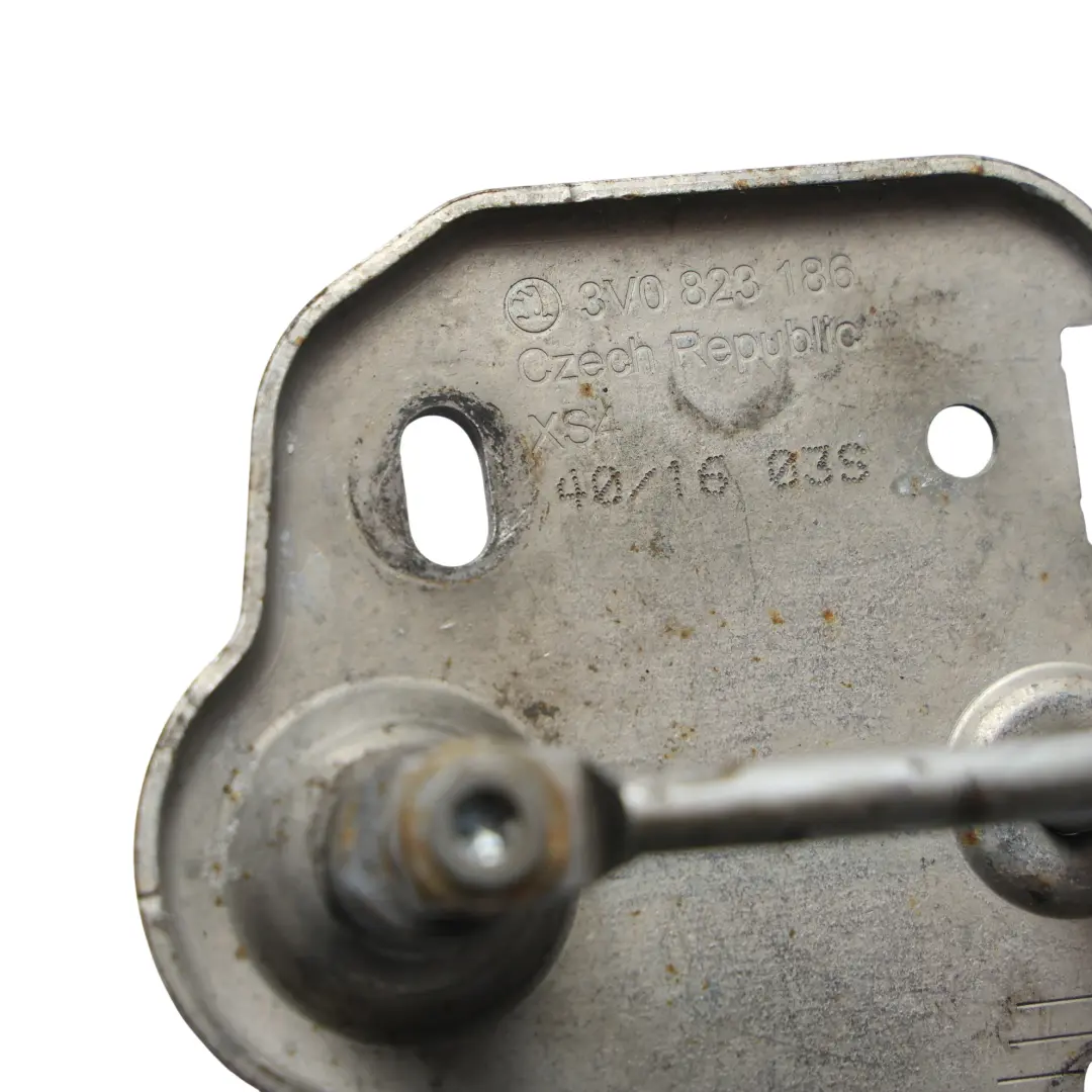 Skoda Superb 3V Seat Ibiza 6F Hood Bonnet Catch Latch Lock Right O/S - SKU 3V0823186 - Part number 3V0823186