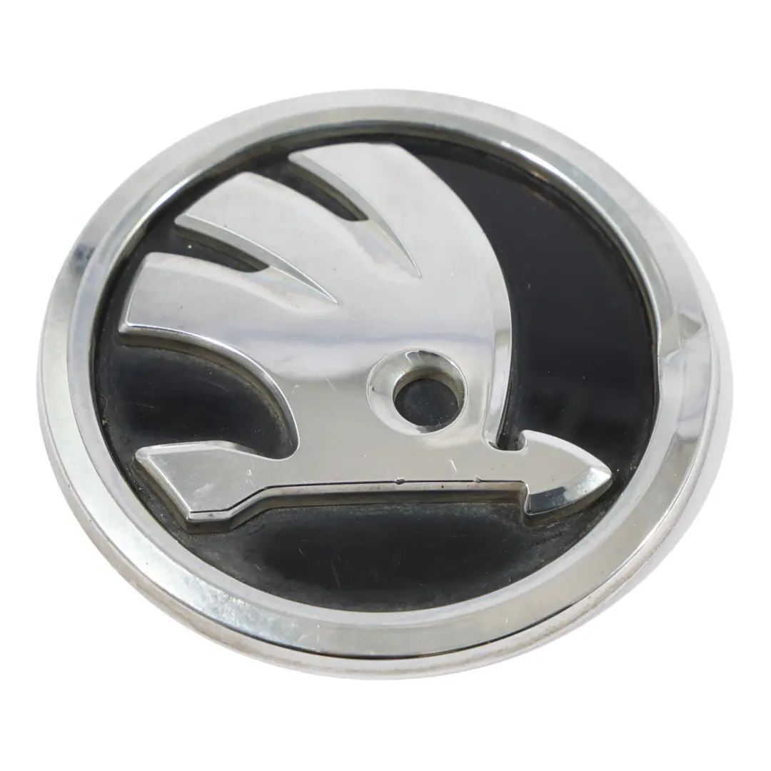 Skoda Superb Mk3 3V Emblema Logo Per Portellone Posteriore - SKU 3V0853621-1 - Numero di parte 3V0853621