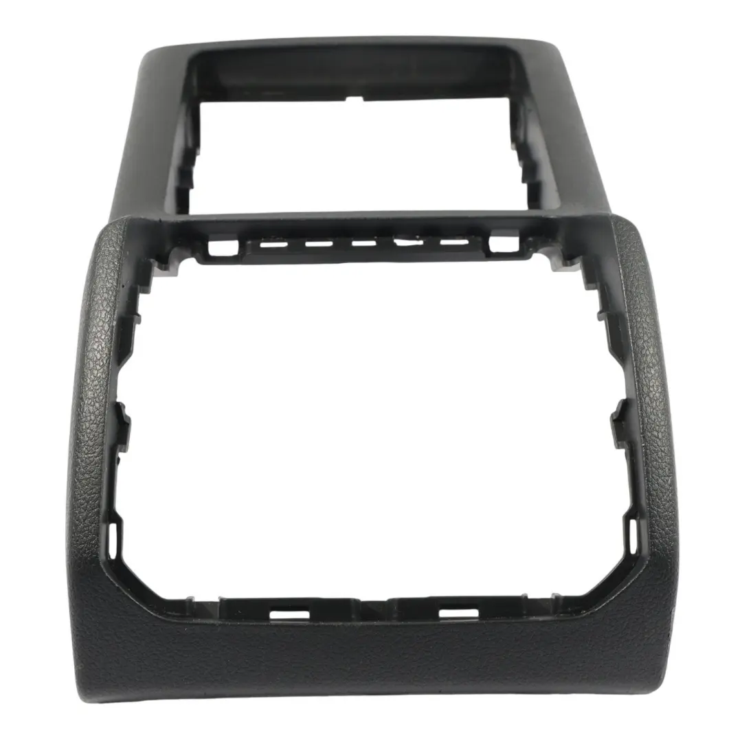 Mk3 Pannello Bocchetta Aria Console Centrale Posteriore per Skoda Superb con numero di parte 3V0857289 Skoda Superb Mk3 Pannello Bocchetta Aria Console Centrale Posteriore - SKU 3V0857289 - Numero di parte 3V0857289