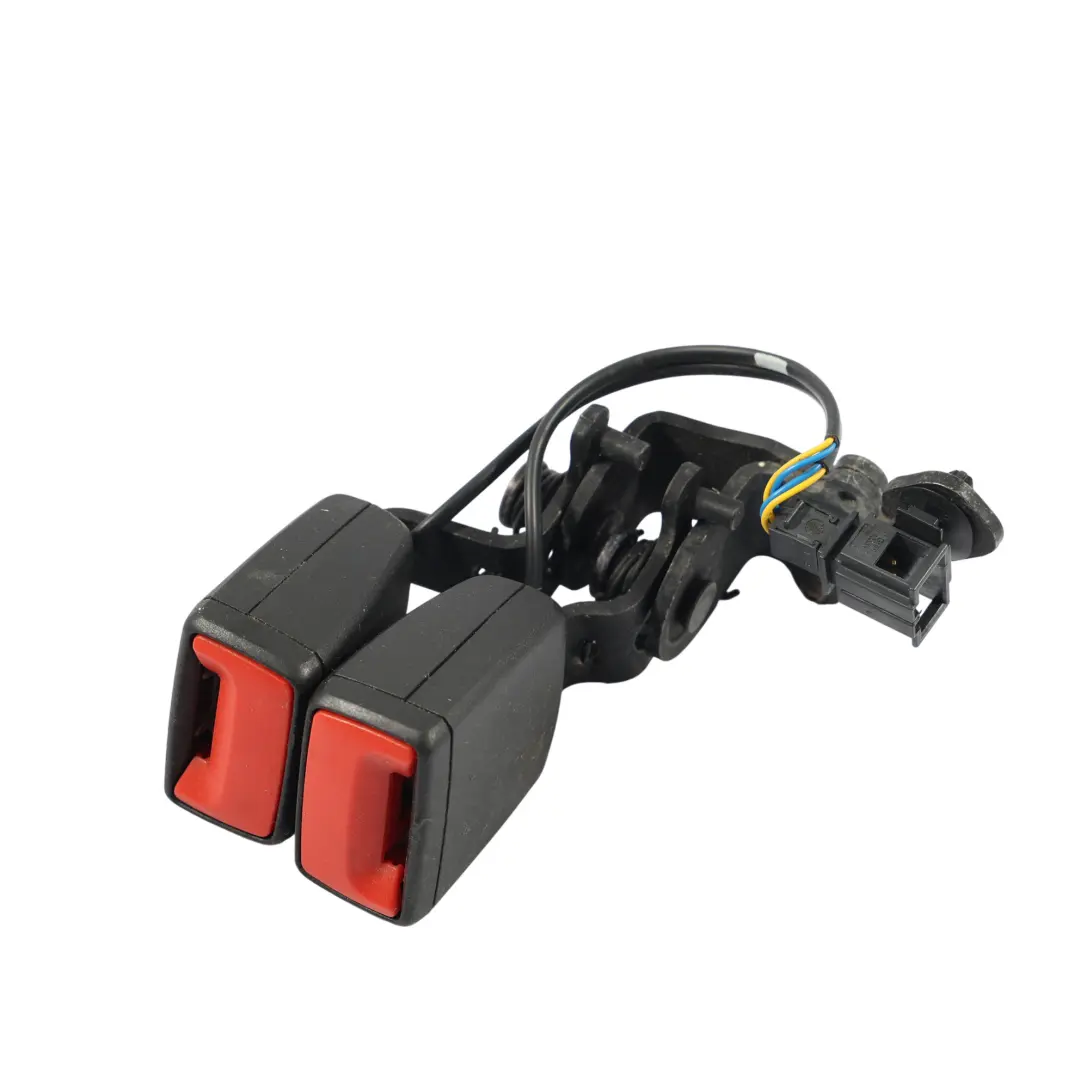 Skoda Superb Mk3 Rücksitz Mitte Sicherheits Gurt Schnalle Clip 3V0857739 - SKU 3V0857739A - Teilenummer 3V0857739A