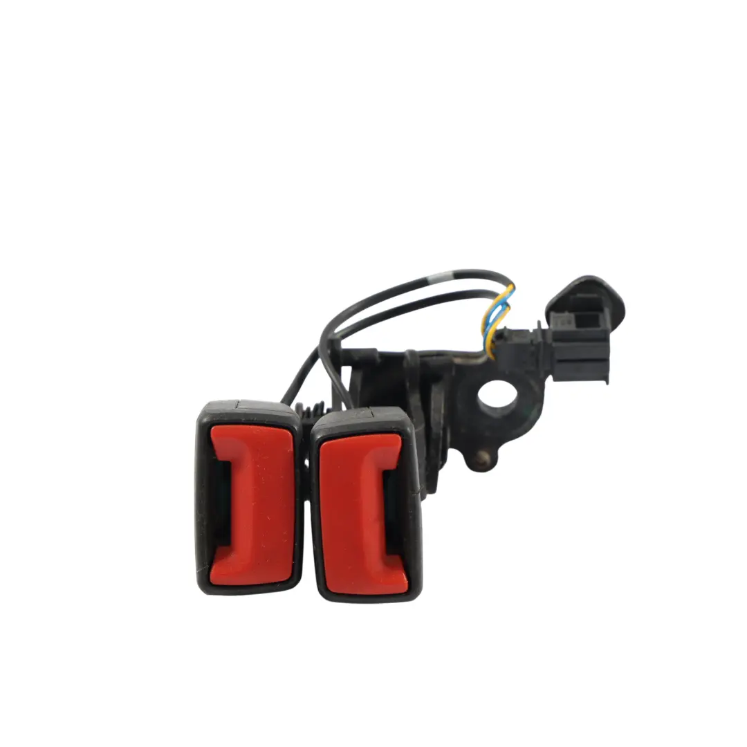 Mk3 Rear Seat Middle Seatbelt Buckle Clip 3V0857739 to Skoda Superb with Part number 3V0857739A Skoda Superb Mk3 Rear Seat Middle Seatbelt Buckle Clip 3V0857739 - SKU 3V0857739A - Part number 3V0857739A