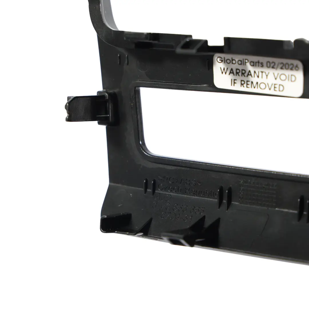 Mk3 3V Rear Centre Console Trim Cover Panel to Skoda Superb with Part number 3V0863365 Skoda Superb Mk3 3V Rear Centre Console Trim Cover Panel - SKU 3V0863365 - Part number 3V0863365