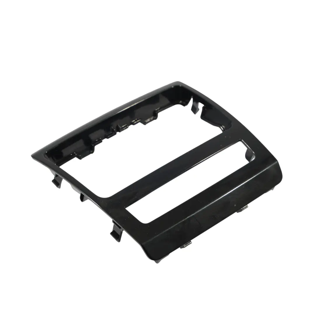 Mk3 3V Pannello Di Copertura Console Centrale Posteriore per Skoda Superb con numero di parte 3V0863365 Skoda Superb Mk3 3V Pannello Di Copertura Console Centrale Posteriore - SKU 3V0863365 - Numero di parte 3V0863365