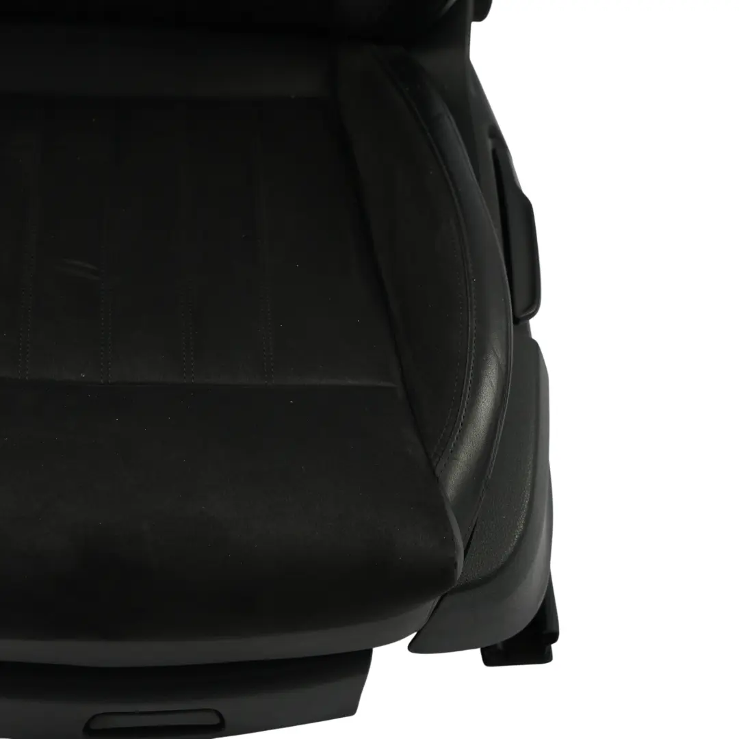 3V Asiento Delantero Izquierdo Calefactable Cuero Alcantara Negro para Skoda Superb con número de pieza 3V0881805GK Skoda Superb 3V Asiento Delantero Izquierdo Calefactable Cuero Alcantara Negro - SKU 3V0881805GK-1 - Número de pieza 3V0881805GK