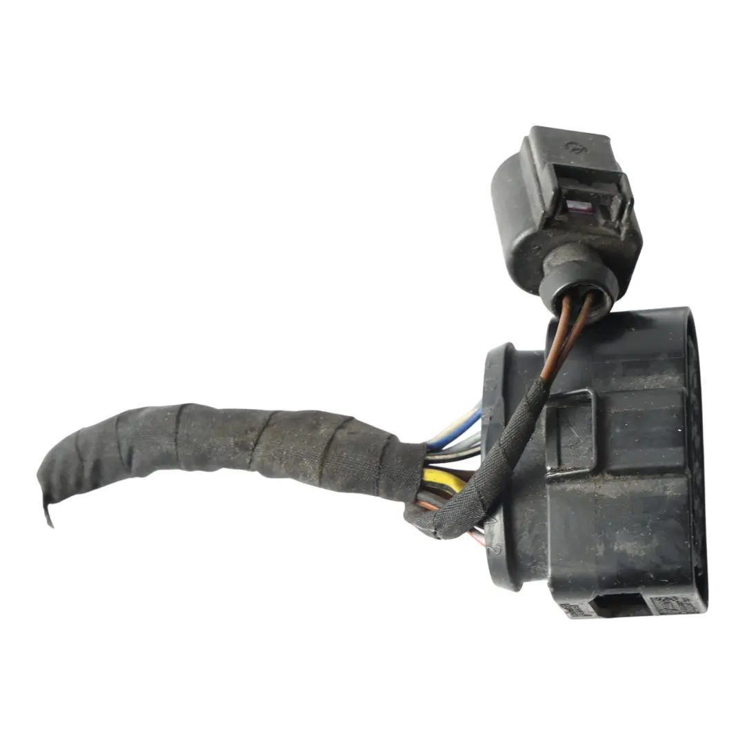 3V III Connecteur De Phare Avant Gauche pour Skoda Superb à propos du numéro de pièce 3V2941015A Skoda Superb 3V III Connecteur De Phare Avant Gauche - SKU 3V2941015A-1 - Numéro de pièce 3V2941015A