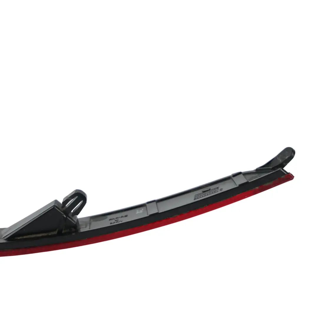 3V Pare-Chocs Arrière Réflecteur Lumière Droite pour Skoda Superb à propos du numéro de pièce 3V5945106 Skoda Superb 3V Pare-Chocs Arrière Réflecteur Lumière Droite - SKU 3V5945106 - Numéro de pièce 3V5945106